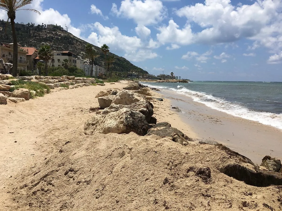 Zolo House On The Beach Apartment Haifa