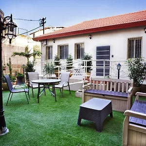 Apartment Garden, Haifa